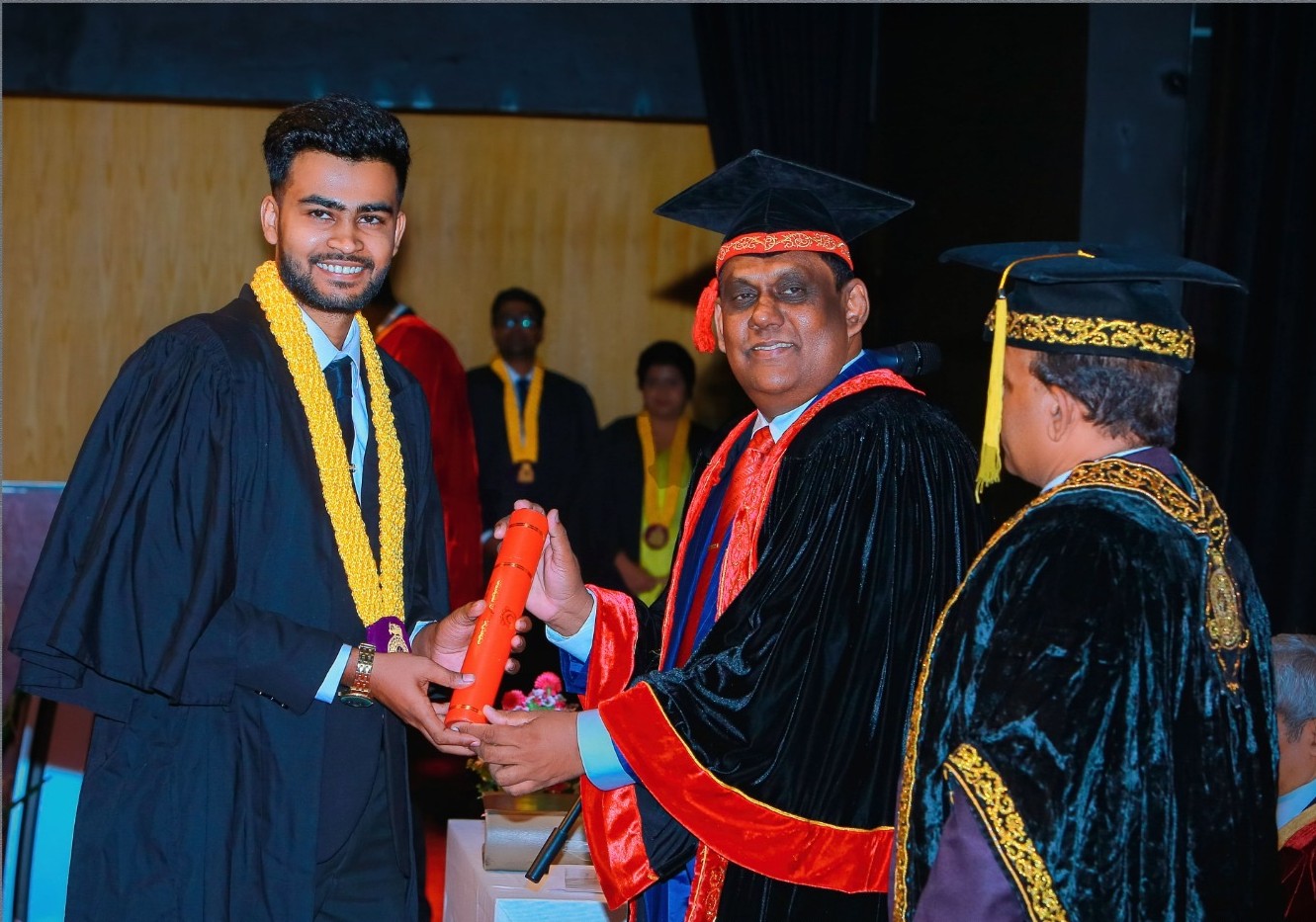 Ishara Perera receiving his BIT degree
